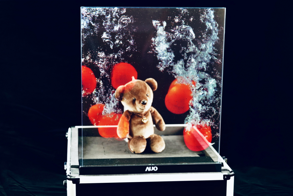 ���_�Դ�����Micro LED�@ʾ���g����֮͸���@ʾ�����߂�ߴ�͸�����@��������������ƴ��֮�������ɏV��������ǻ��Ƅ����������������t���ȶ�Ԫ����